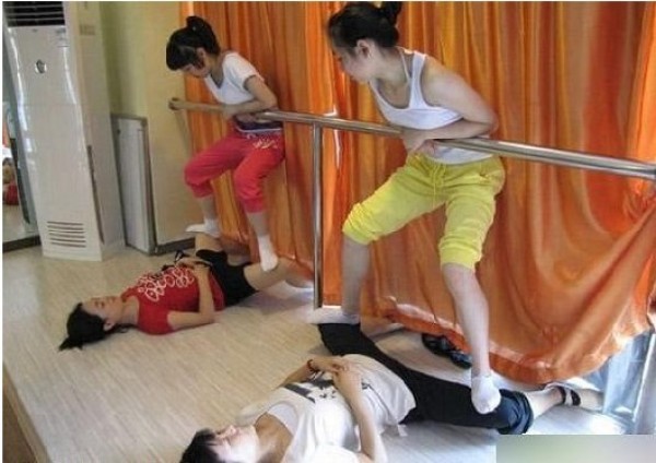 藝校妹子到底有多苦？