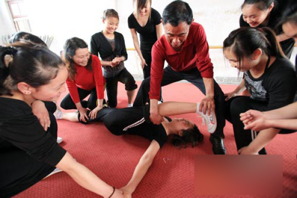 藝校妹子到底有多苦？