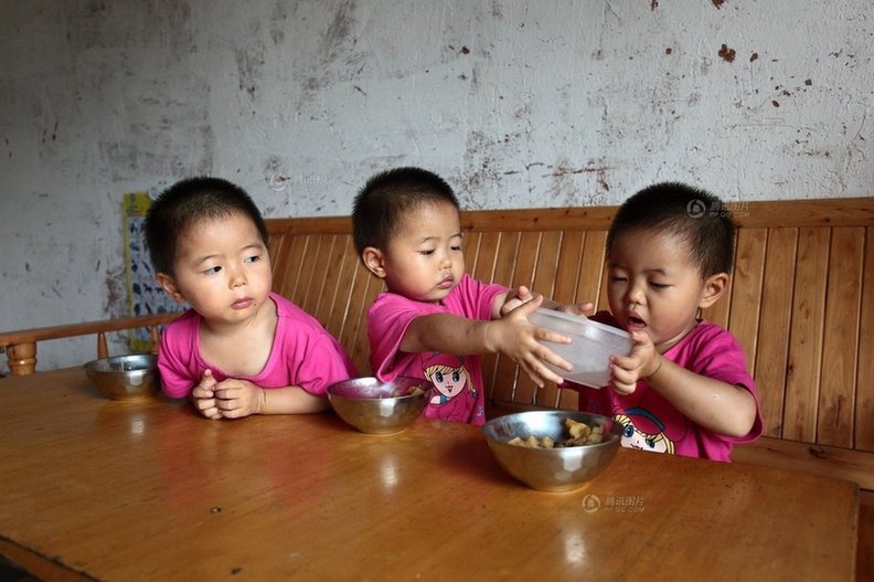 高齡產婦和她的三個娃