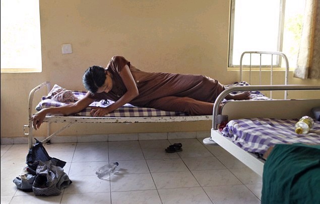 美國夫婦在印度的生子夢 美國夫婦在印度的生子夢