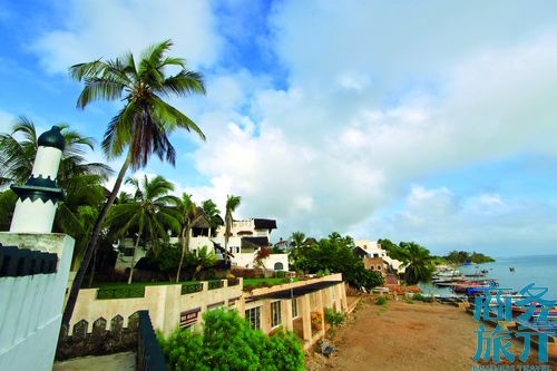 海風(fēng)椰影里的拉姆島。