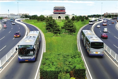 中軸路上的快速公交。