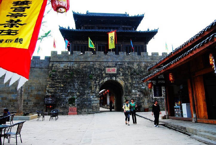 這個(gè)冬天不太冷 旅游年卡伴您游 這個(gè)冬天不太冷 旅游年卡伴您游