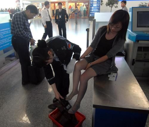 快速通關(guān)5個訣竅 不讓長隊(duì)影響出游心情 快速通關(guān)5個訣竅 不讓長隊(duì)影響出游心情