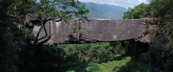 見證浪漫愛情 盤點(diǎn)中國浪漫愛情橋