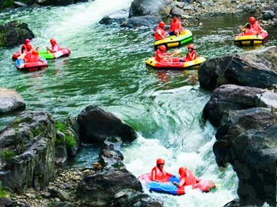 清涼一夏 河南多地歡樂親水游 清涼一夏 河南多地歡樂親水游