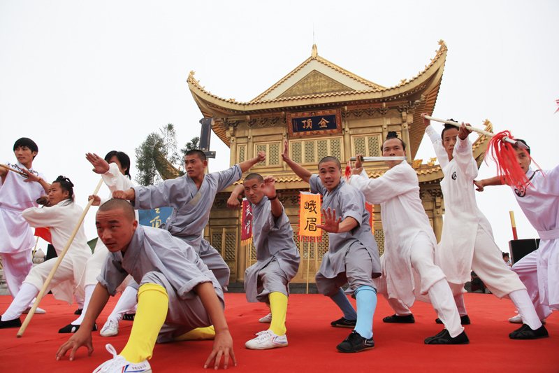 武林七劍上峨眉 6月15日中華武林七大門(mén)派高手巔峰對(duì)決 武林七劍上峨眉 6月15日中華武林七大門(mén)派高手巔峰對(duì)決