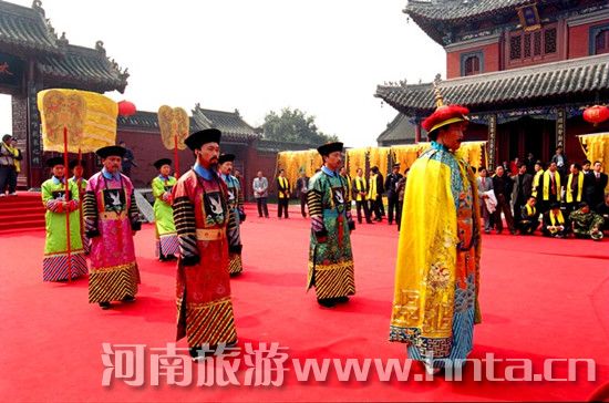 三月三 赴一場(chǎng)節(jié)會(huì)的旅行 三月三 赴一場(chǎng)節(jié)會(huì)的旅行