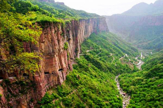炎炎夏日 避暑哪里去 炎炎夏日 避暑哪里去