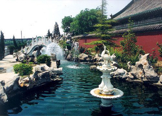 炎炎夏日 避暑哪里去 炎炎夏日 避暑哪里去