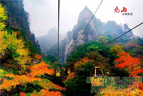 深秋去堯山賞紅葉、泡溫泉、拜大佛