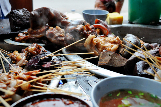 緬甸，繽紛的街邊平民小吃