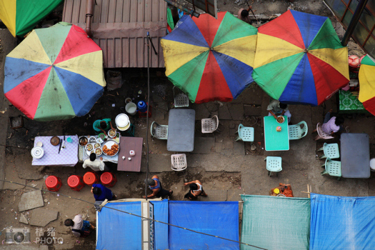 緬甸，繽紛的街邊平民小吃