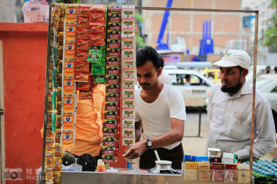 緬甸，繽紛的街邊平民小吃