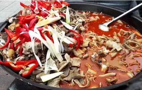 新疆奇葩”黑暗料理“ 你吃過嘛？