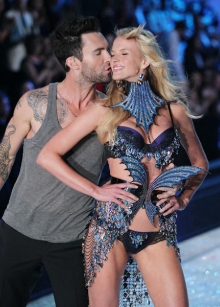 誰能有幸約會天使？維秘超模們的男星后宮團(tuán)