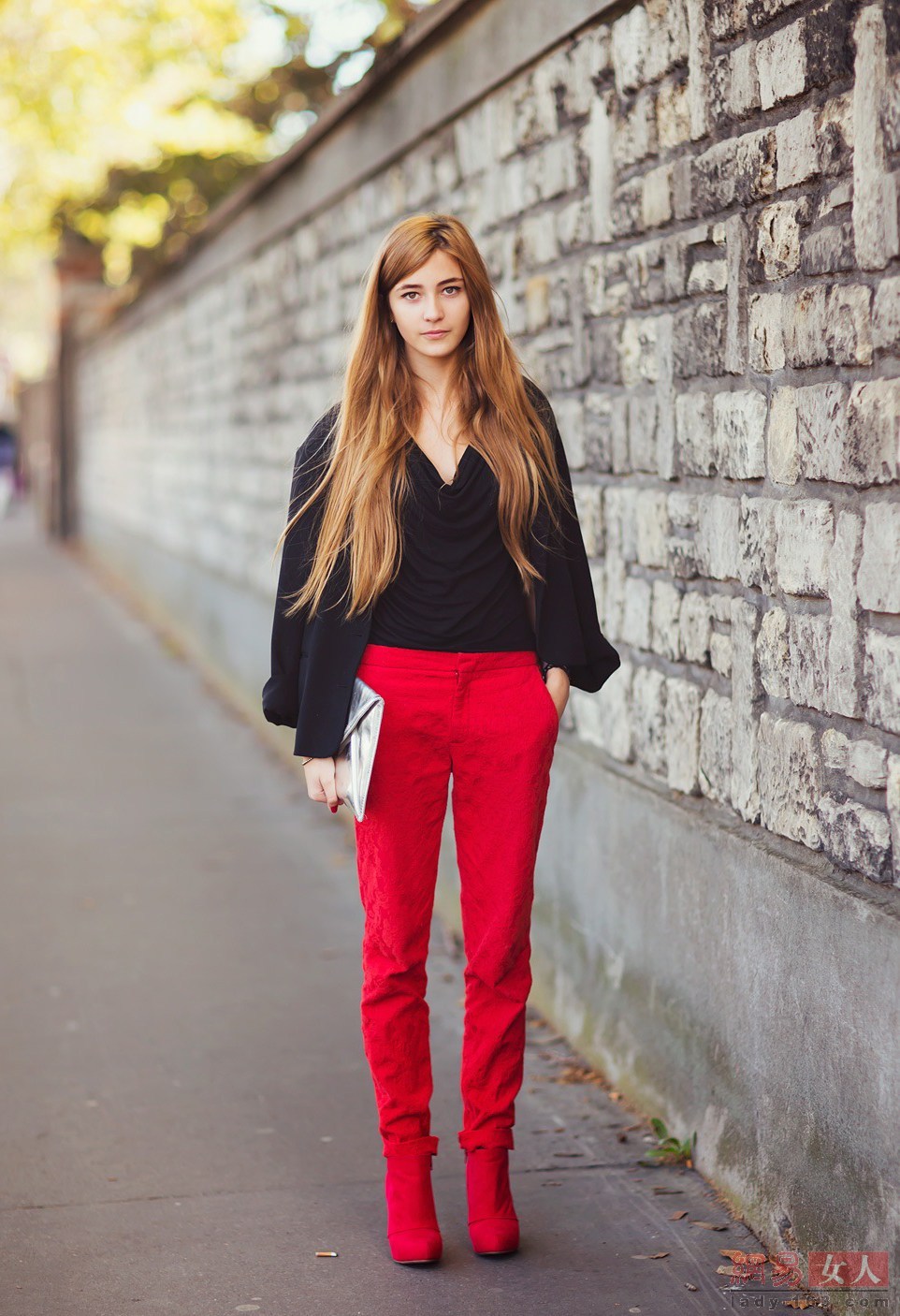 經(jīng)典紅黑配超洋氣 經(jīng)典紅黑配超洋氣