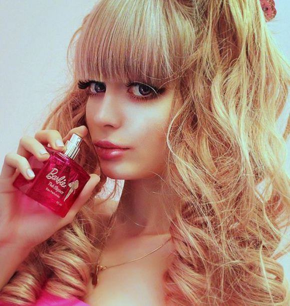 俄羅斯真人版“芭比” 俄羅斯真人版“芭比”
