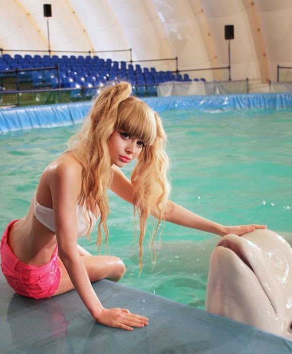 俄羅斯真人版“芭比” 俄羅斯真人版“芭比”