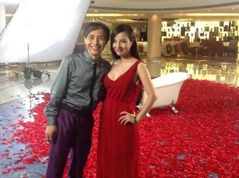 兩人合影。