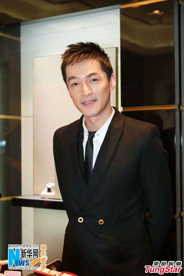 胡歌預(yù)為餐廳員工發(fā)獎(jiǎng)金 呼吁保障演員生命安全 胡歌預(yù)為餐廳員工發(fā)獎(jiǎng)金 呼吁保障演員生命安全