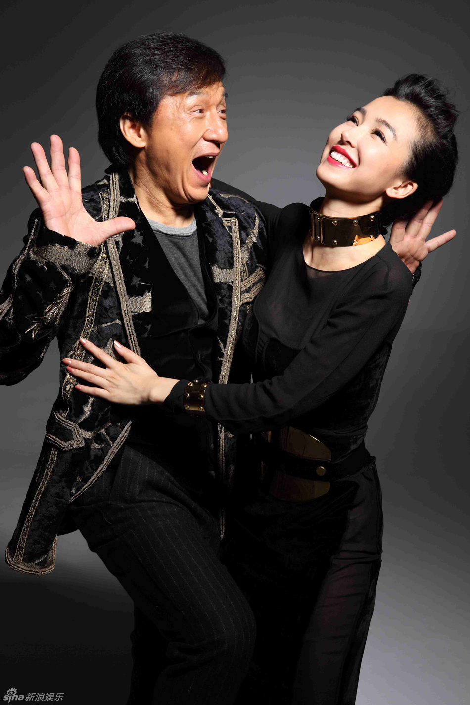 成龍姚星彤賀歲大片摩登時尚 成龍姚星彤賀歲大片摩登時尚