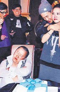 曾志偉醉倒睡著 曾志偉醉倒睡著