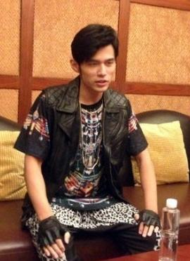 周董兩頰削瘦 周董兩頰削瘦