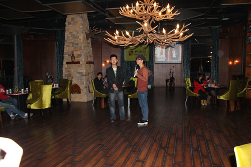 映象網(wǎng)娛樂頻道主編與電臺(tái)主持人晨風(fēng) 映象網(wǎng)娛樂頻道主編與電臺(tái)主持人晨風(fēng)