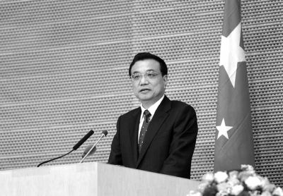 當?shù)貢r間5月5日，國務院總理李克強在非盟會議中心發(fā)表演講。圖/中國政府網(wǎng)