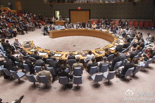 北京時間22日凌晨,聯(lián)合國安理會就澳大利亞提交的一份有關(guān)馬航墜機事件的決議草案進行表決。