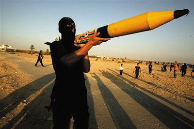 卡薩姆火箭：哈馬斯山寨版喀秋莎火箭，射程約10公里。