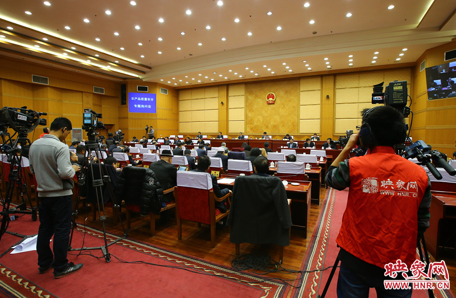 映象網(wǎng)對(duì)專題詢問會(huì)進(jìn)行全程直播。