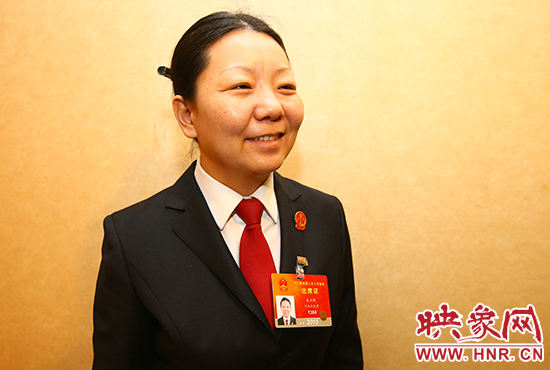 全國(guó)人大代表、河南省寶豐縣人民法院副院長(zhǎng)、鬧店鎮(zhèn)法庭庭長(zhǎng)朱正栩