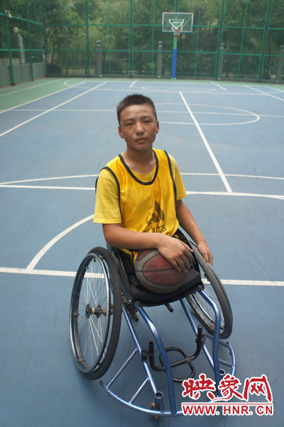 正在洛陽訓練的秦旭磊 正在洛陽訓練的秦旭磊