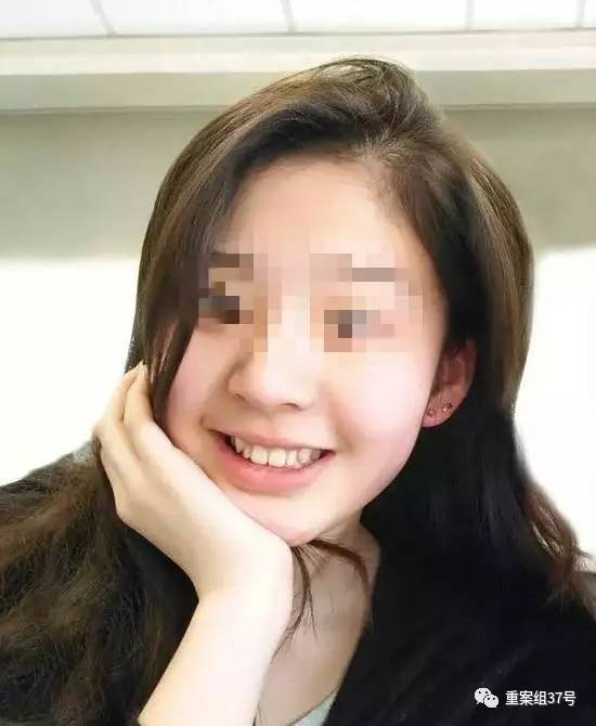 17歲高中男生教室里掐死女同學(xué)，被訴故意殺人和強(qiáng)奸