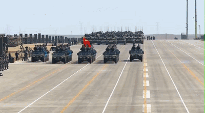 日本網(wǎng)友第一次看中國建軍節(jié)閱兵直播 啥反應(yīng)？