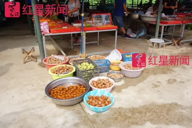 文玩核桃遇冷由幾萬(wàn)一對(duì)降到5元沒(méi)人要？商戶否認(rèn)