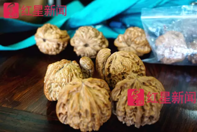 文玩核桃遇冷由幾萬(wàn)一對(duì)降到5元沒(méi)人要？商戶否認(rèn)