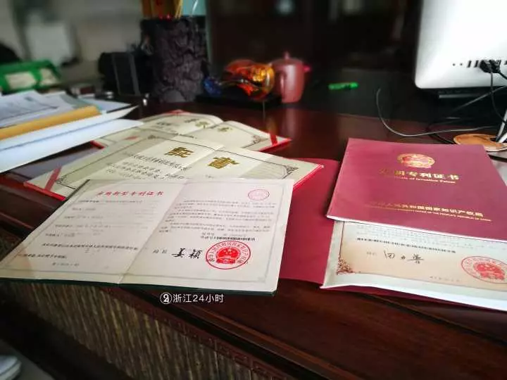 老爸虧100萬(wàn)!女兒又拿300萬(wàn)支持他夢(mèng)想:這錢花得值 老爸虧100萬(wàn)!女兒又拿300萬(wàn)支持他夢(mèng)想:這錢花得值