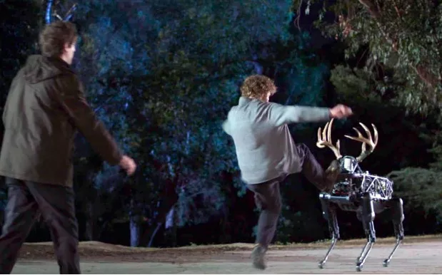 人形機(jī)器人阿特拉斯會(huì)后空翻了 網(wǎng)友:細(xì)思極恐