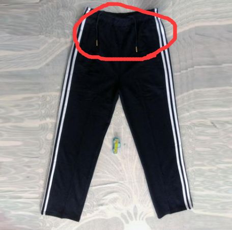 嚇哭！6歲男孩被夾斷手指 罪魁禍首竟是校服