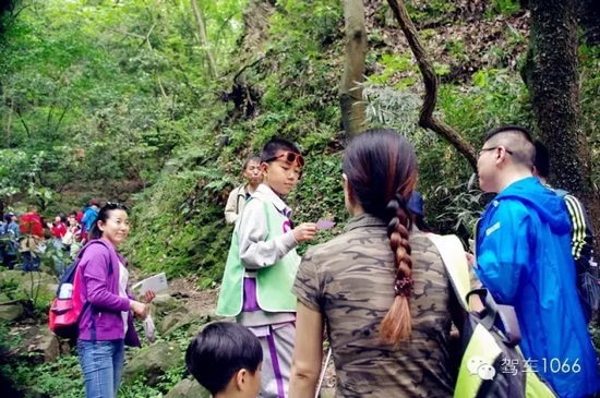 看我這小隊(duì)長，合格嗎？