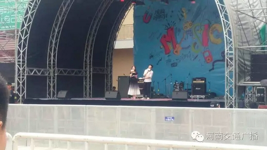 河南交通廣播主持人佳音、彎彎、朱浩都登上了優(yōu)放舞臺，優(yōu)放，交廣在這里！