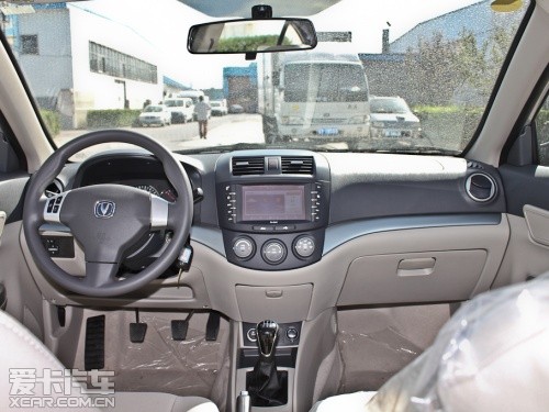 長(zhǎng)安乘用2012款悅翔V5 長(zhǎng)安乘用2012款悅翔V5