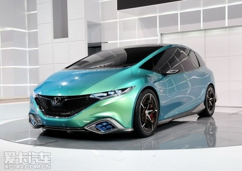 去年北京車展亮相的Concept S概念車 去年北京車展亮相的Concept S概念車