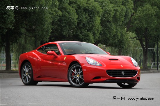 法拉利現(xiàn)款California 法拉利現(xiàn)款California