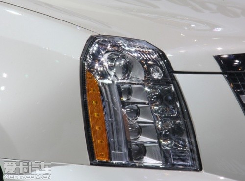 凱迪拉克凱雷德ESV鉑金版加長型 凱迪拉克凱雷德ESV鉑金版加長型