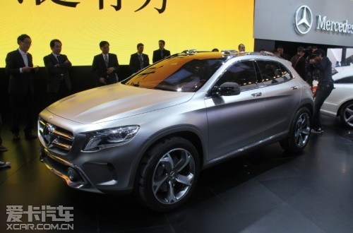 奔馳GLA概念車(chē) 奔馳GLA概念車(chē)