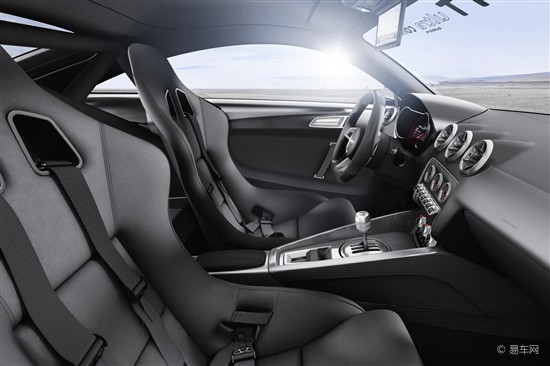 奧迪TTS quattro概念車(chē) 奧迪TTS quattro概念車(chē)